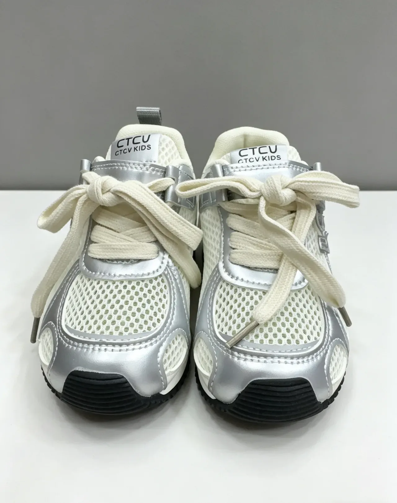 CTCU Kids Mesh and Synthetic Overlay Sneakers 23