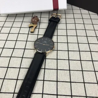 Daniel Wellington Black Gold Minimalist Dial Case Quartz Watch