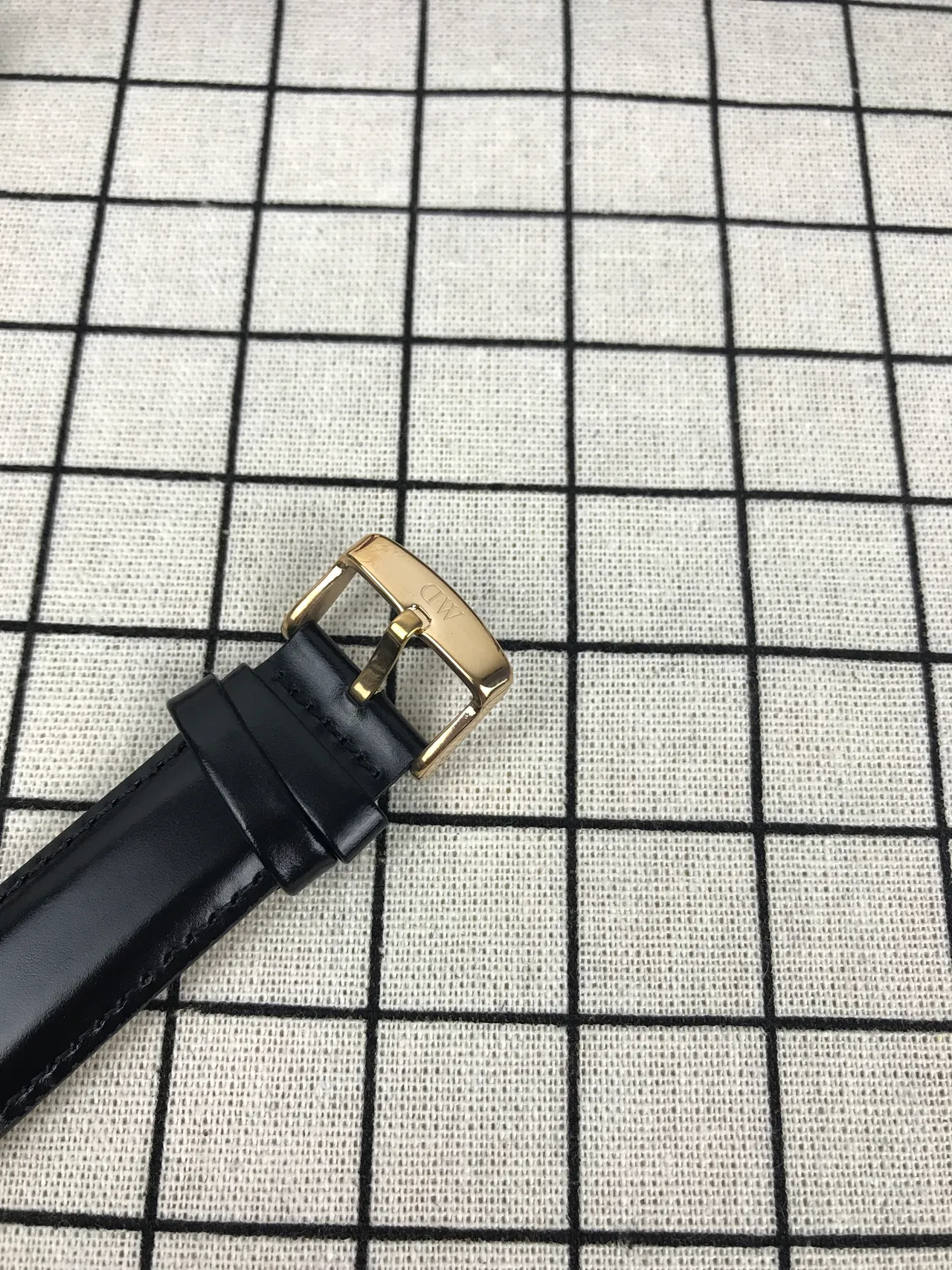 Daniel Wellington Black Gold Minimalist Dial Case Quartz Watch 2