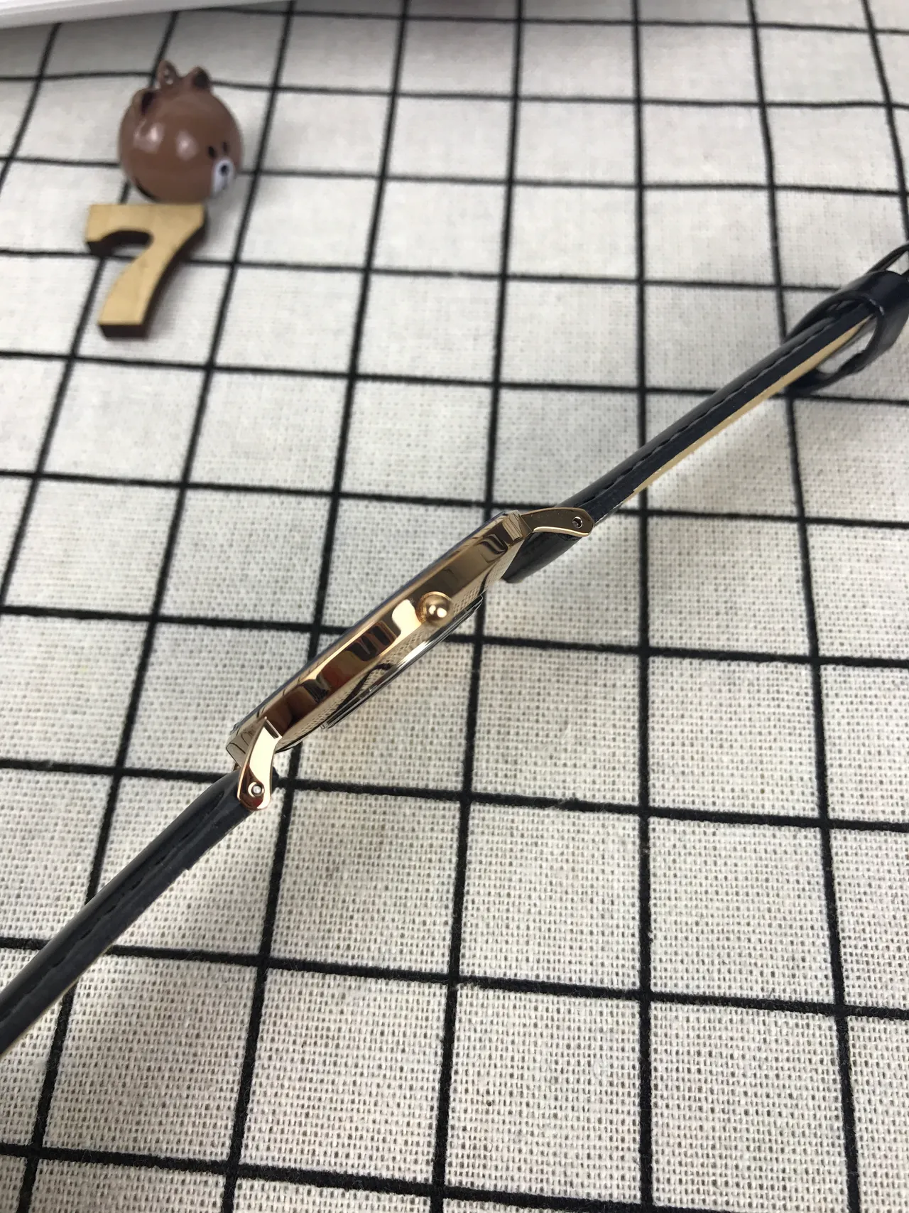 Daniel Wellington Black Gold Minimalist Dial Case Quartz Watch 3