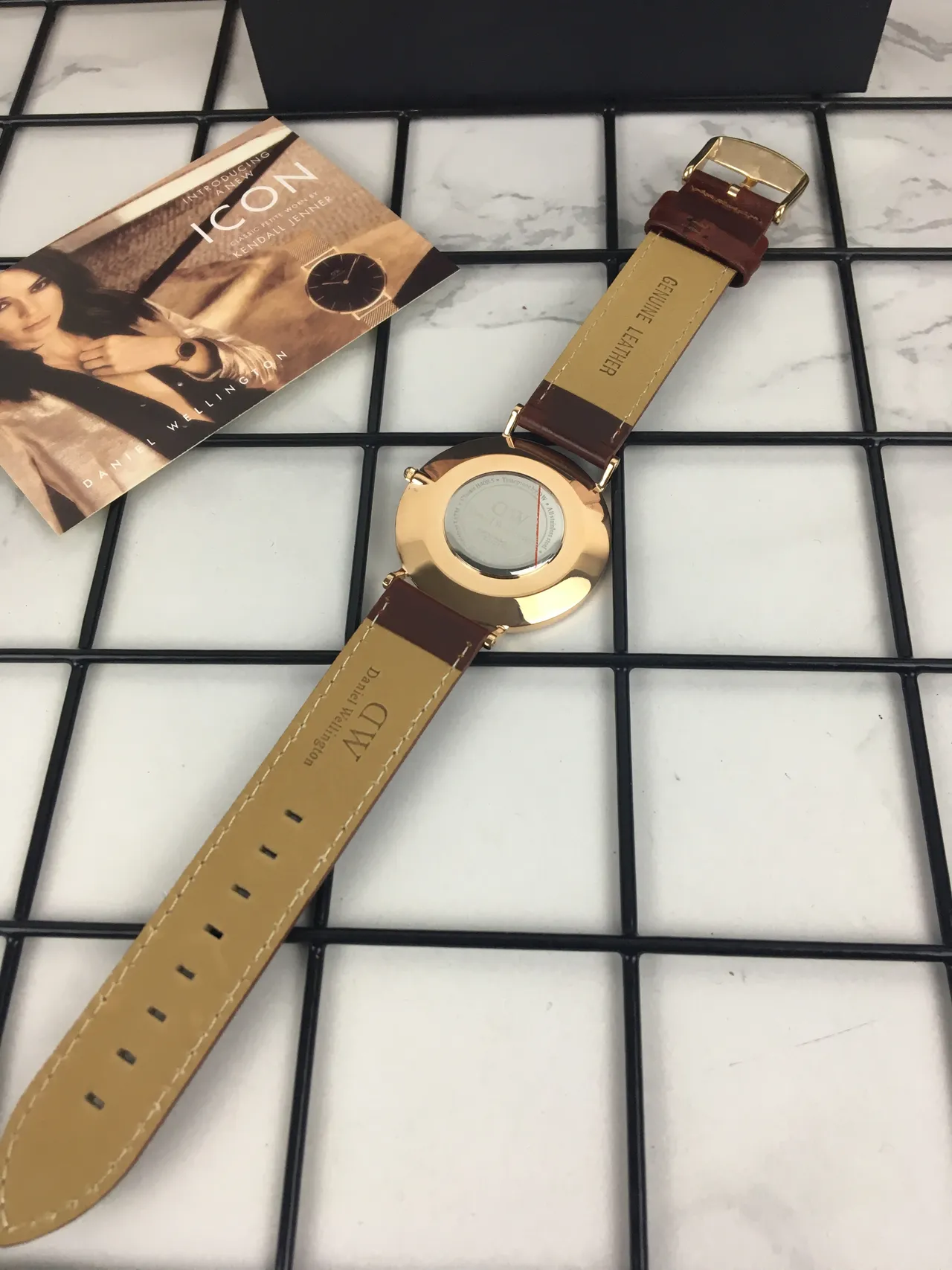 Daniel Wellington Blue Brown Minimalist Sunburst Dial Quartz Watch 4
