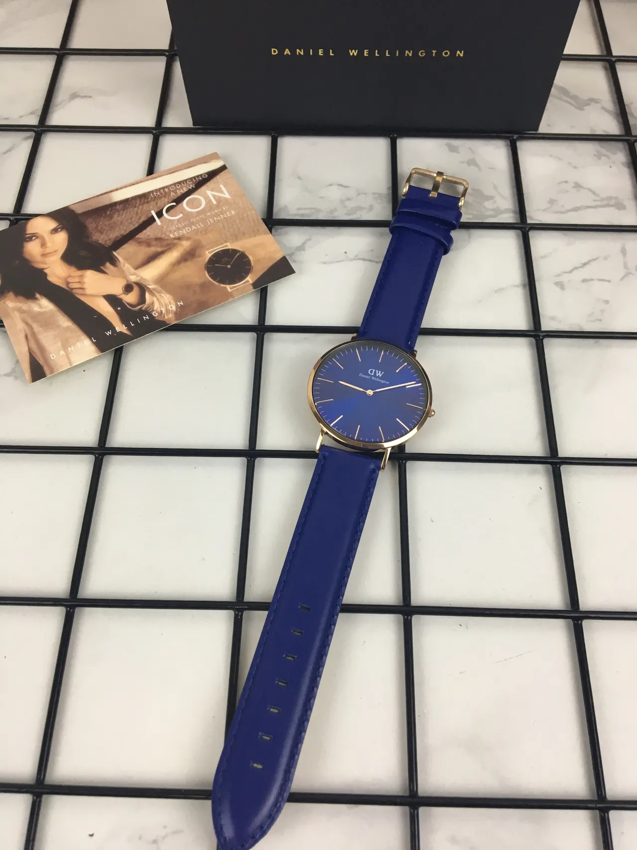 Daniel Wellington Classic Blue Sunburst Quartz Watch 6