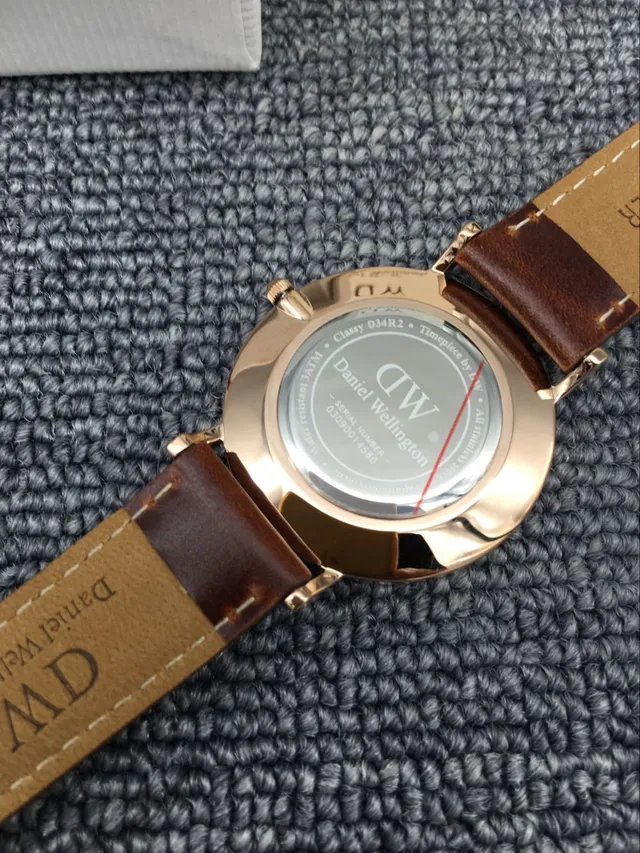 Daniel Wellington Classic Brown White Minimalist Dial Crystal Hour Markers Quartz Watch 6