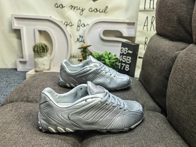 Dark Gray Textured Upper Sculpted Midsole Lifestyle Sneakers 21