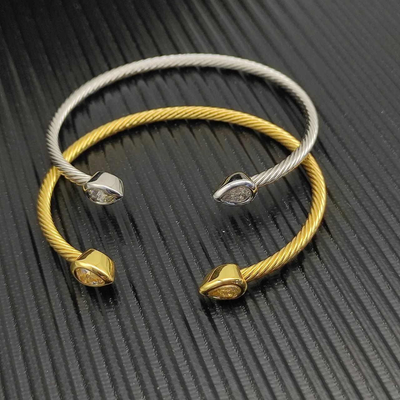 David Yurman Cable Classics Silver Beige Twisted Pear-Shaped Stone Bracelet 4