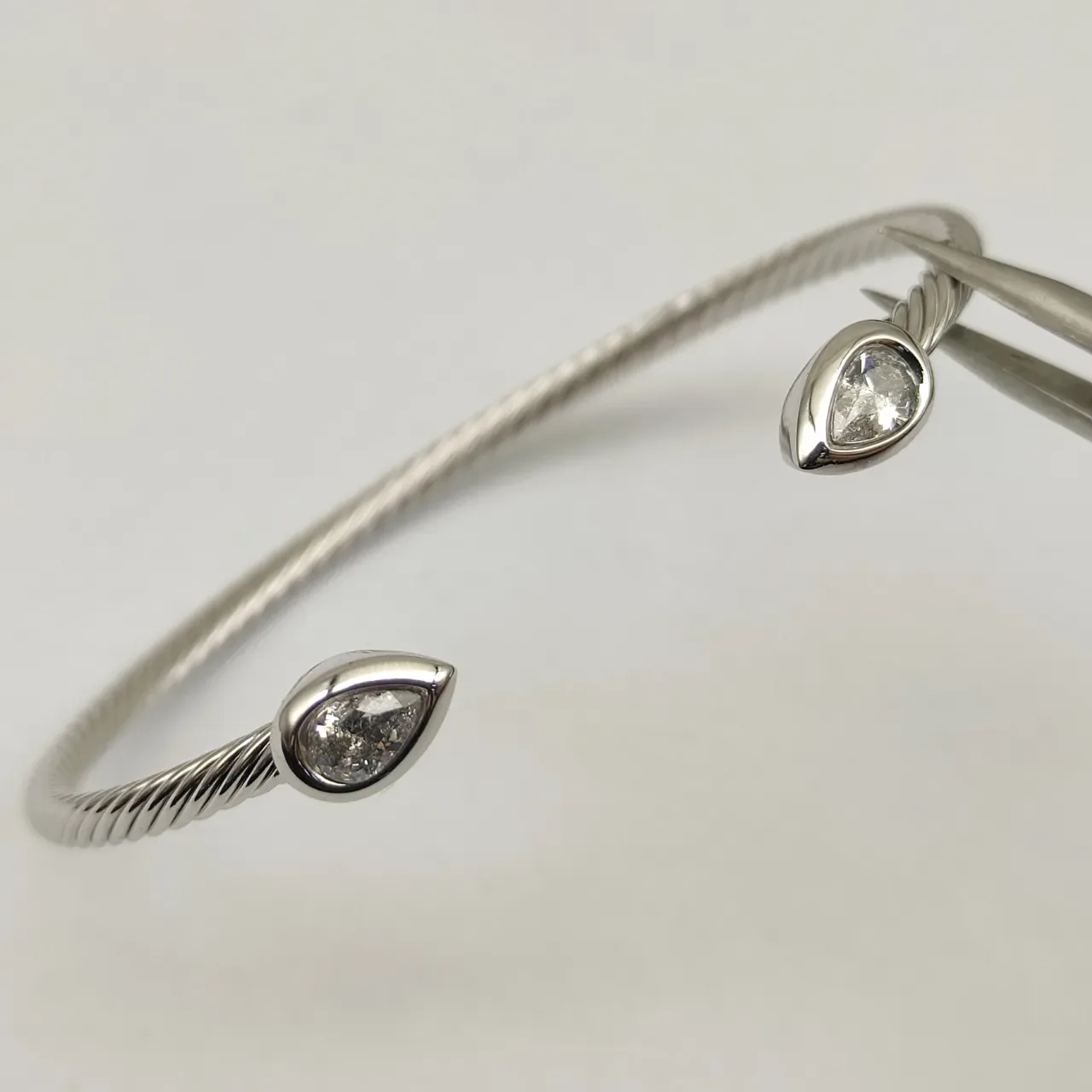 David Yurman Cable Classics Silver Beige Twisted Pear-Shaped Stone Bracelet 8