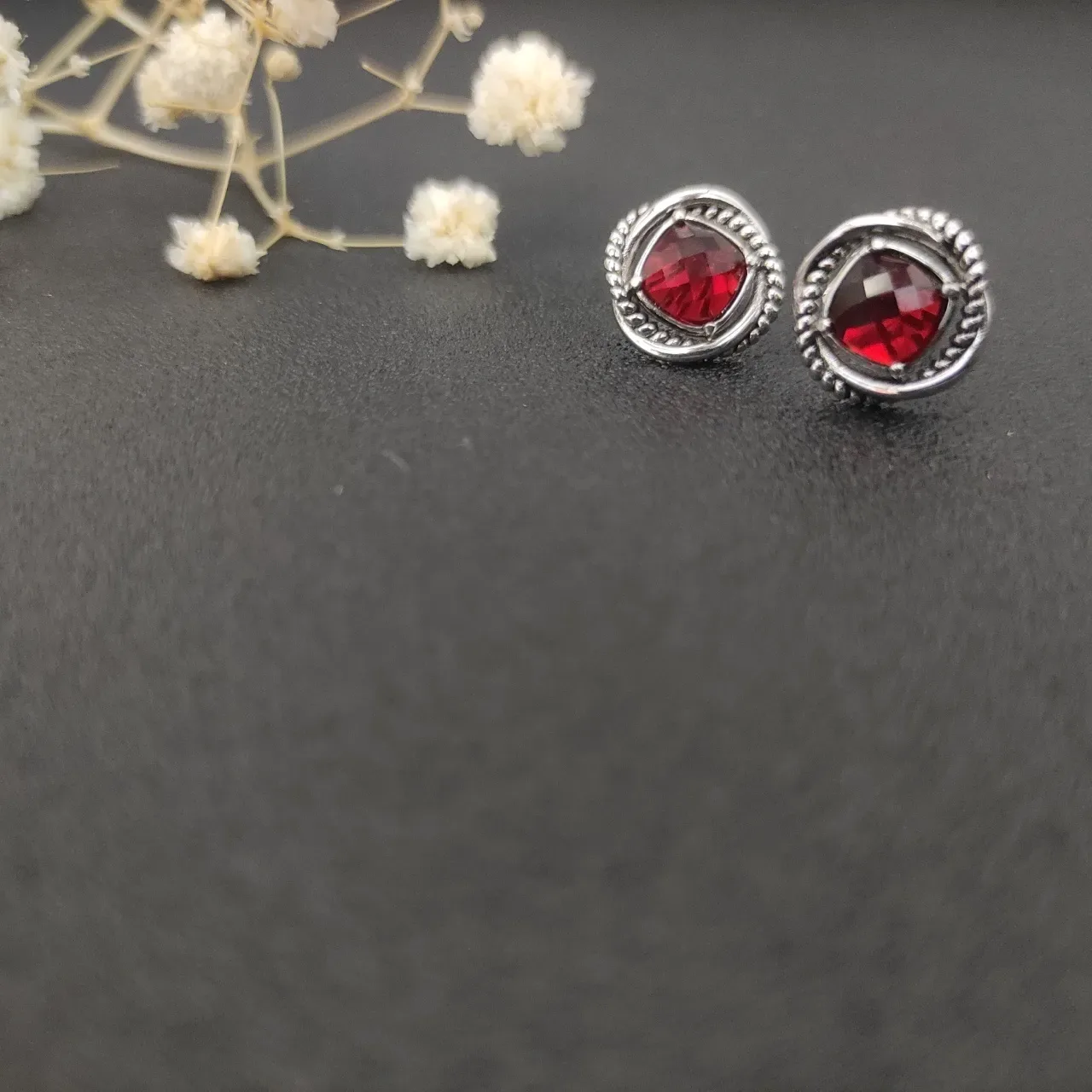 David Yurman Faceted Red Gemstone Twisted Rope Stud Earrings 4