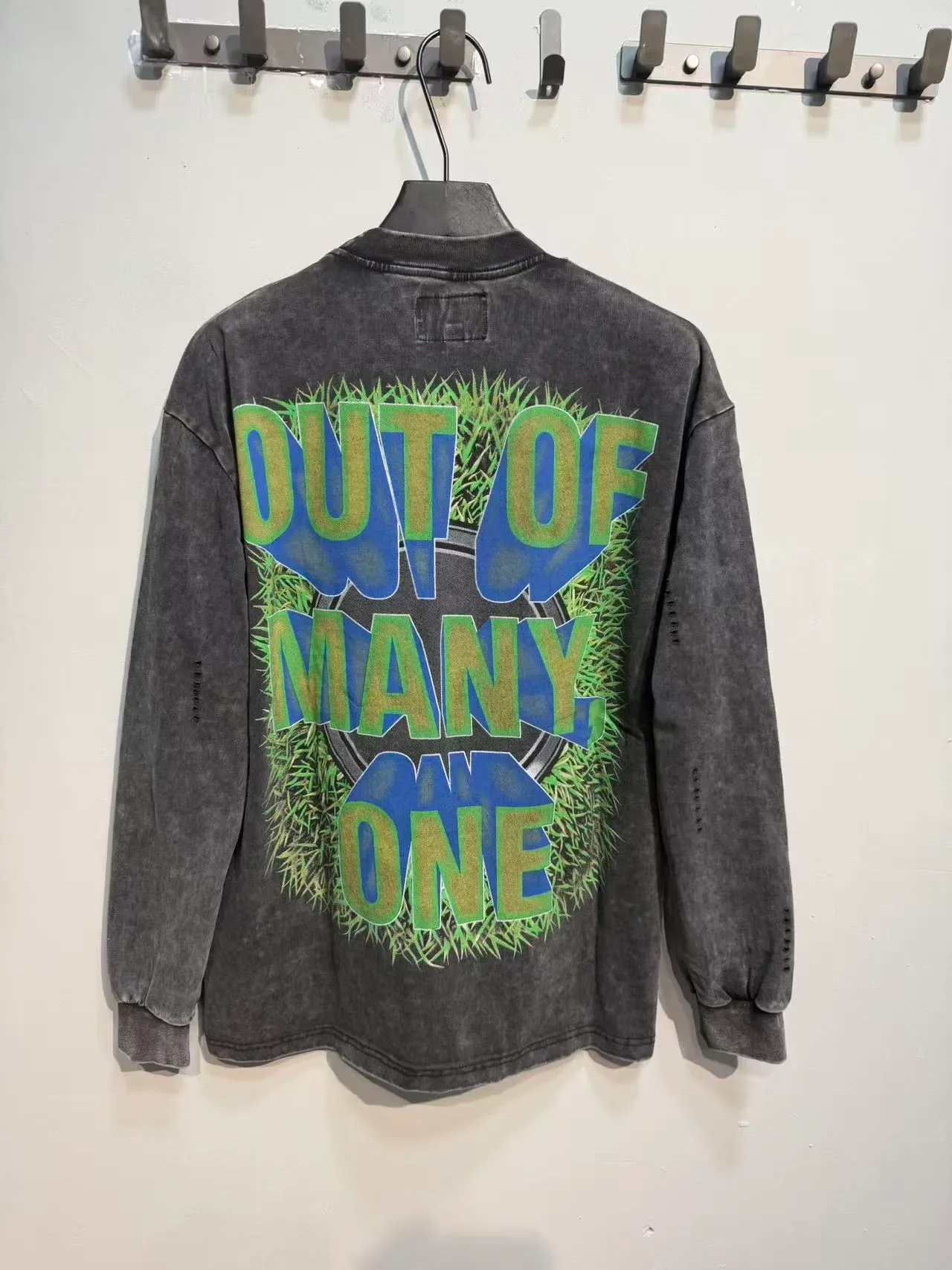 Distressed Acid-Wash Gray Graphic Print Oversized Long-Sleeve T-Shirt 3