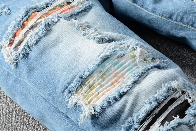 Distressed Patchwork Slim-Fit Light Blue Jeans 6