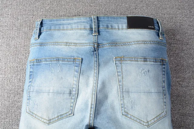 Distressed Patchwork Slim-Fit Light Blue Jeans 17