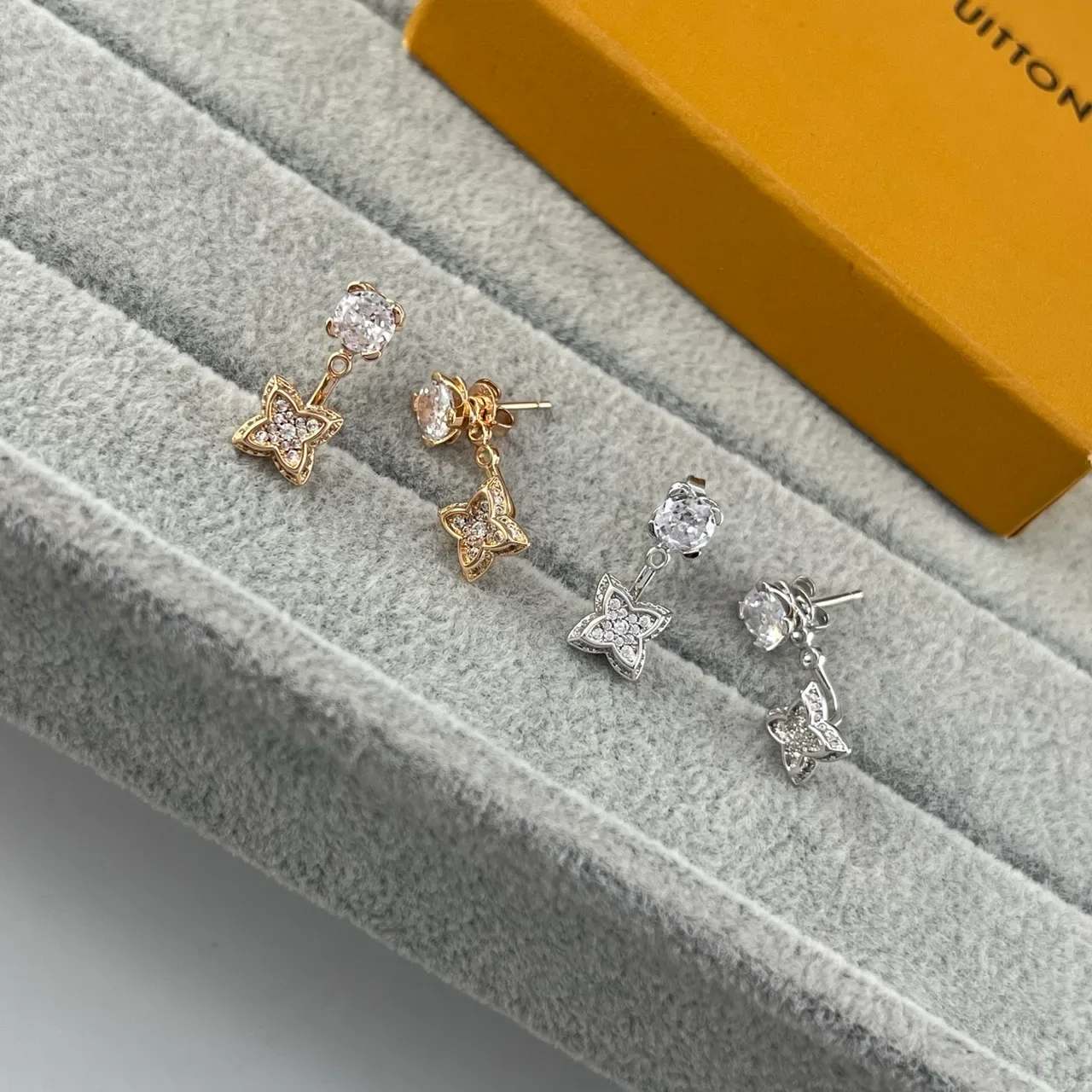 Double-Sided Star Pavé and Solitaire Stud Earrings 6