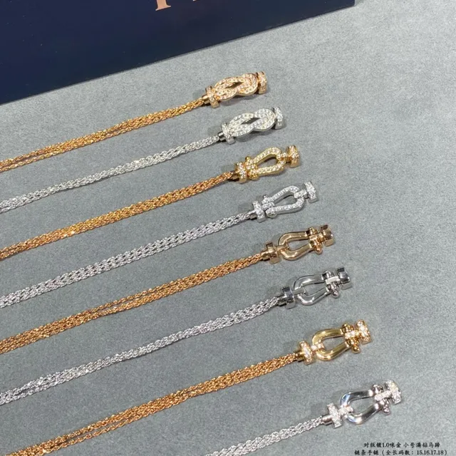 Dual-Tone Pavé Horseshoe Clasp Chain Bracelets 3