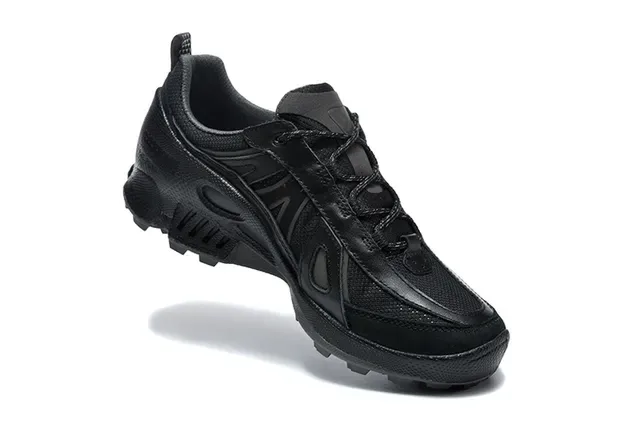 ECCO Black Mixed-Material Lifestyle Sneakers 6