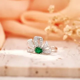 Floral Bow Motif Oval Green Gemstone Pavé Ring
