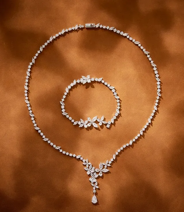 Floral Motif Marquise-Cut Stone Bracelet 3