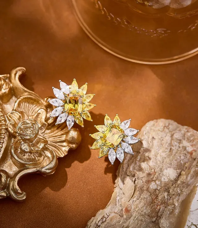 Floral Motif Yellow and Clear Gemstone Stud Earrings 6