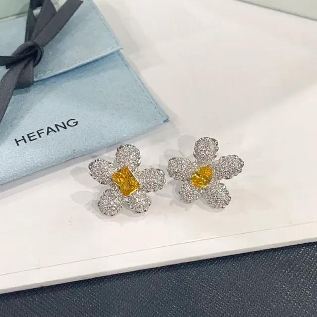 Floral Pavé Yellow Gem Stud Earrings 4