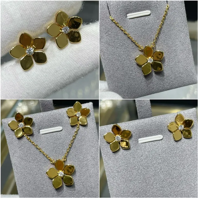 Gold Brown Flower-Shaped Five-Petal Earrings 9