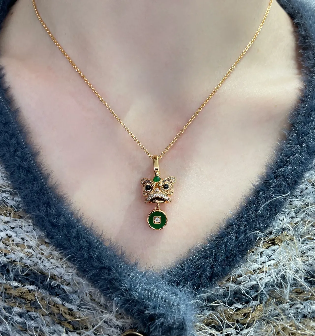 Gold Green Chain Lion-Head Pendant Necklace 9
