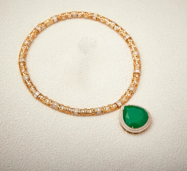 Gold Green Intricate Link Chain Pear-Shaped Gemstone Pendant Necklace 3
