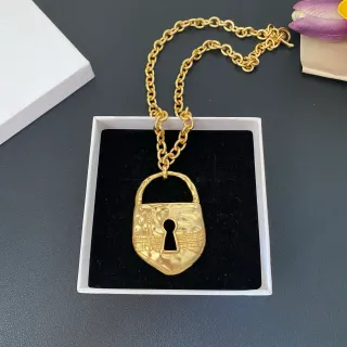 Gold Padlock-Shaped Textured Surface Necklace