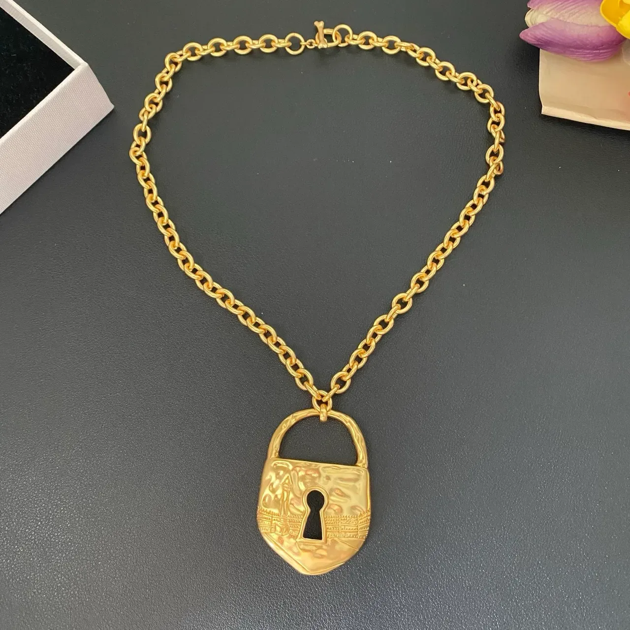 Gold Padlock-Shaped Textured Surface Necklace 8