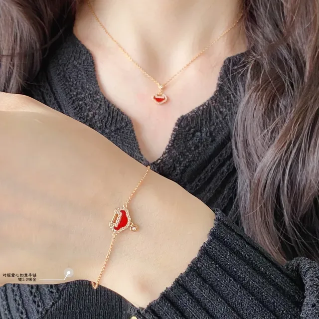 Gold Red Chain Enamel Pendant Bracelet 8