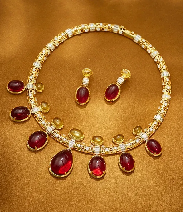 Gold Red Filigree Cabochon Gemstones Necklace 7