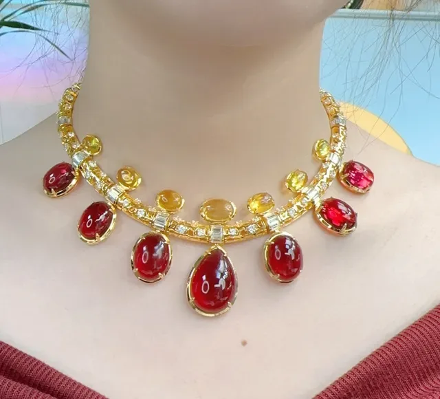 Gold Red Filigree Cabochon Gemstones Necklace 8