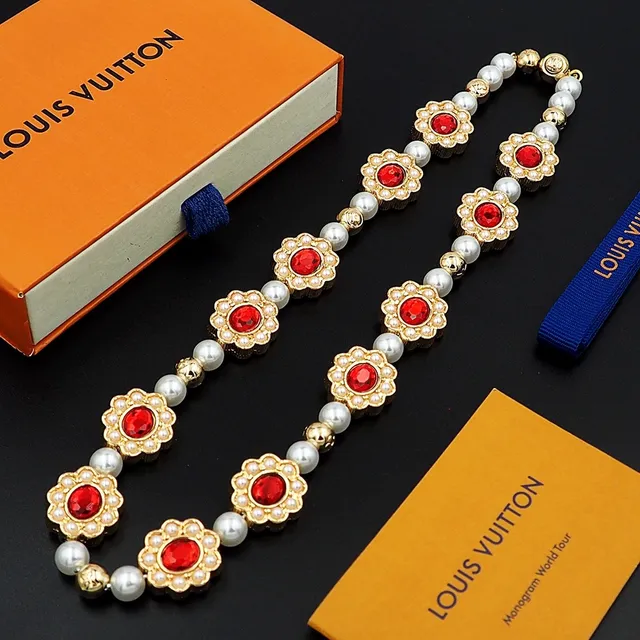 Gold Red Floral Motif Stone Centerpiece Necklace 6