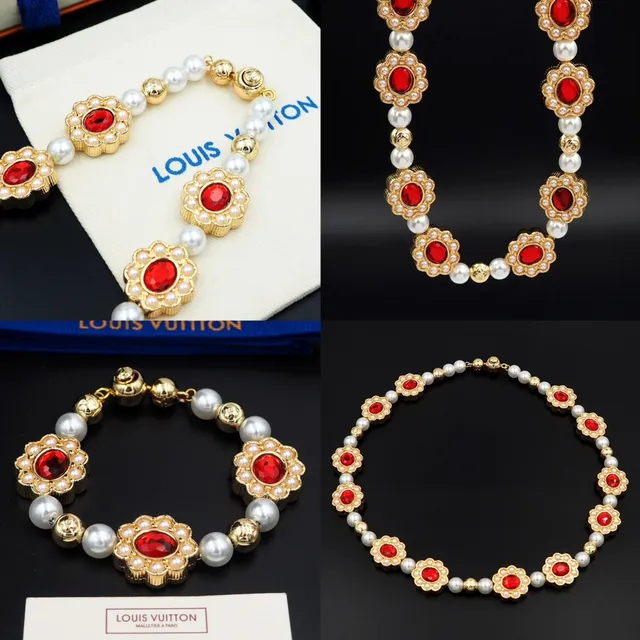 Gold Red Floral Motif Stone Centerpiece Necklace 7