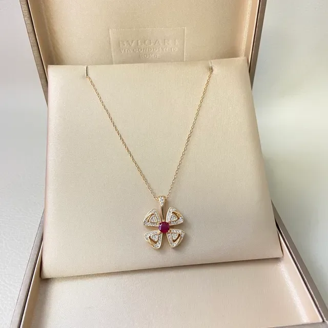 Gold Red Four-Petal Clover-Shaped Pendant Pavé-Set Clear Stones Necklace 4