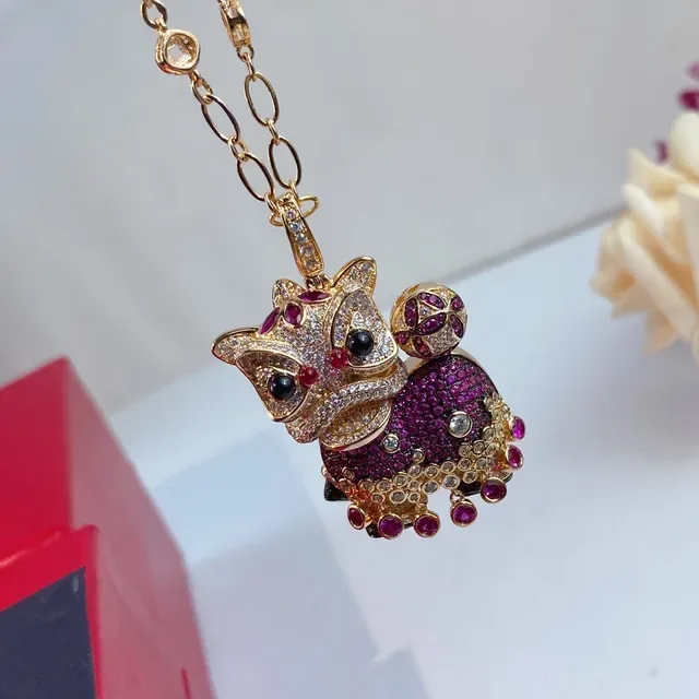 Gold Red Gem-Encrusted Animal Pendant Oval-Link Chain Necklace 2
