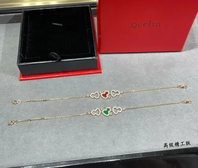 Gold Red Pavé-Set Necklace 8