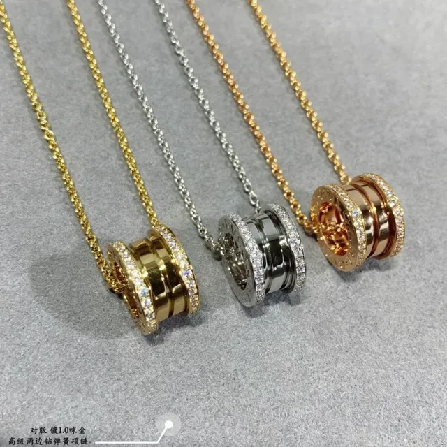 Gold Silver Cylindrical Barrel Pendant Pavé-Set Diamonds On Edges Necklace 7