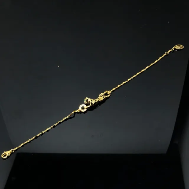 Gold Silver Panther-Shaped Pendant Pavé-Set Stone Collar Necklace 5
