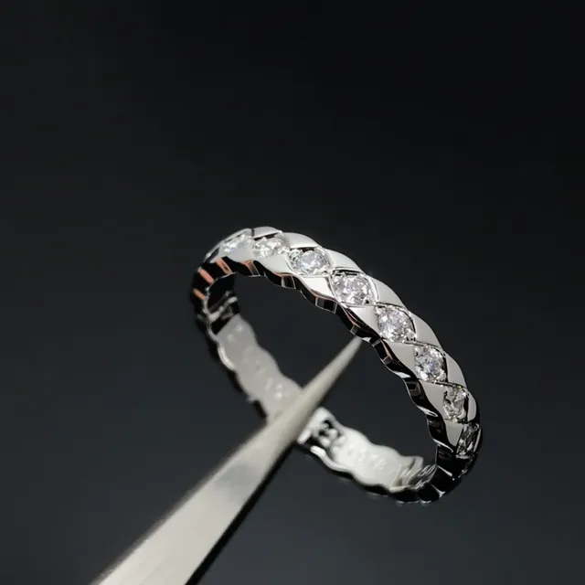 Anneau de bande en maille tissée or et argent Pavé-Set avec pierres rondes 4