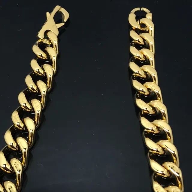 Gold-Tone Chunky Curb Link Necklace 2