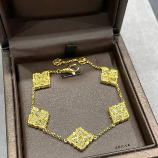 Pulsera de cadena con esmalte floral dorado de cinco motivos