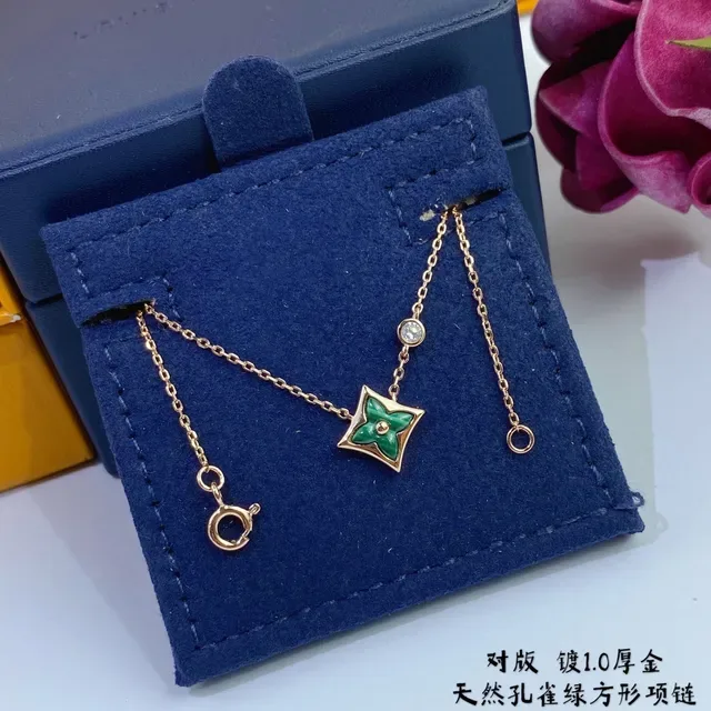 Gold-Tone Green Enamel Square Pendant Necklace 5