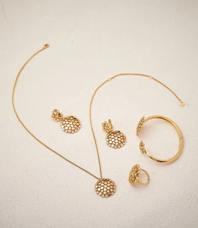 Gold-Tone Honeycomb Crystal Pendant Necklace 6