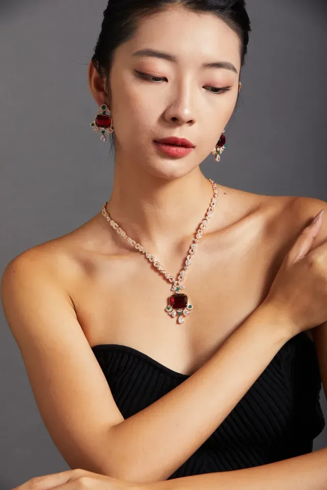 Gold-Tone Red Gemstone and Emerald Accent Pendant Necklace 5