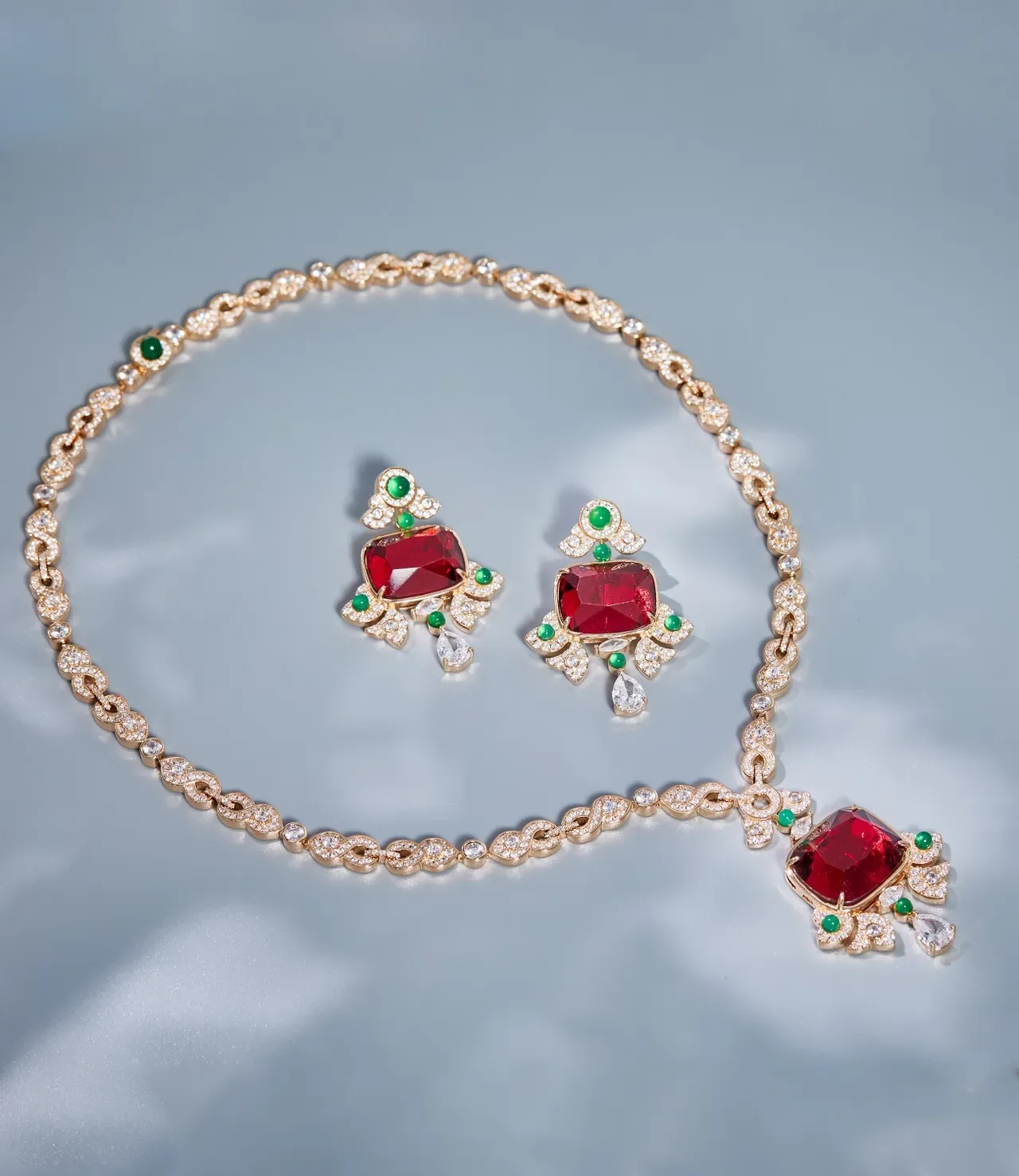 Gold-Tone Red Gemstone and Emerald Accent Pendant Necklace 7