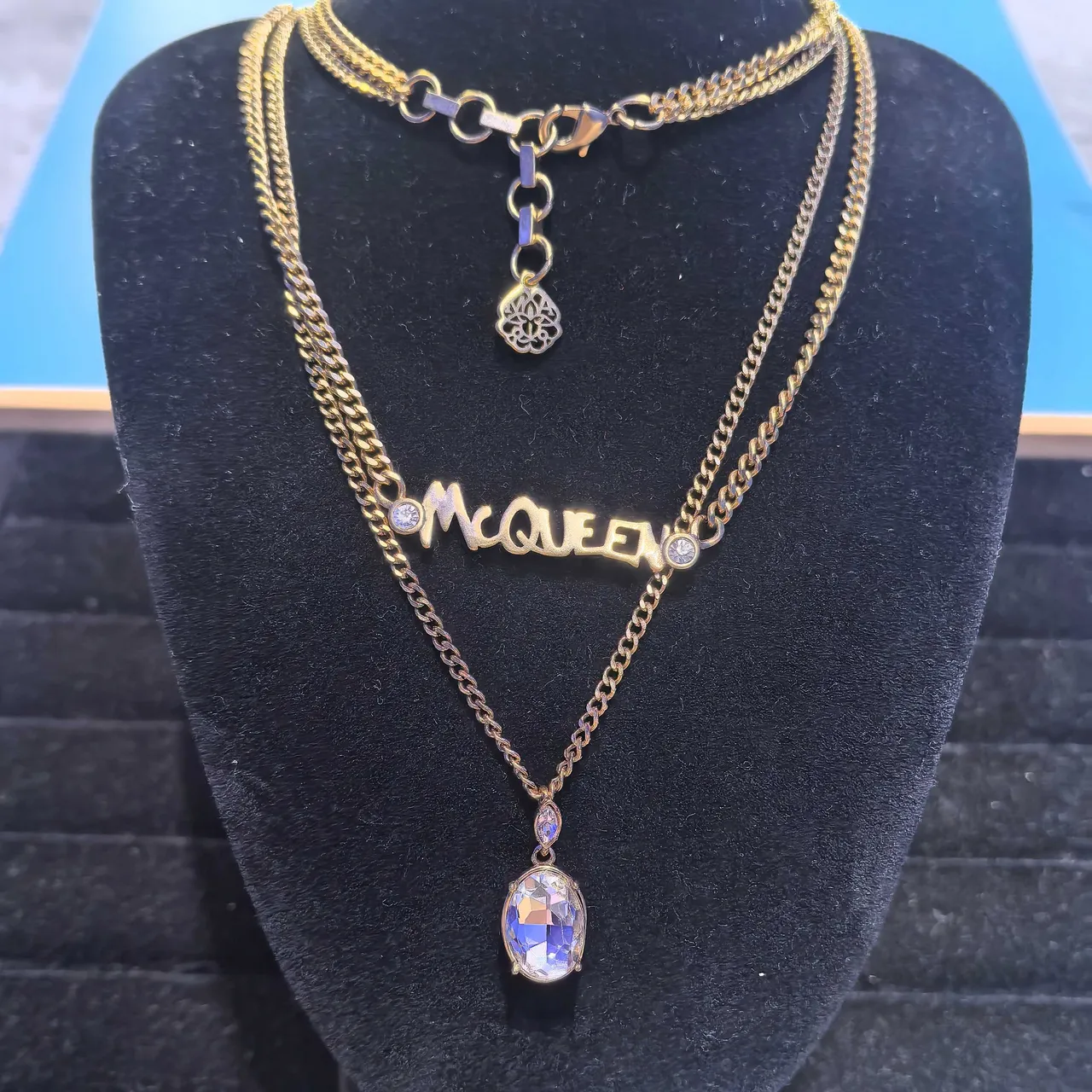 Colar de pendentif de videira de rosas em tom dourado 6