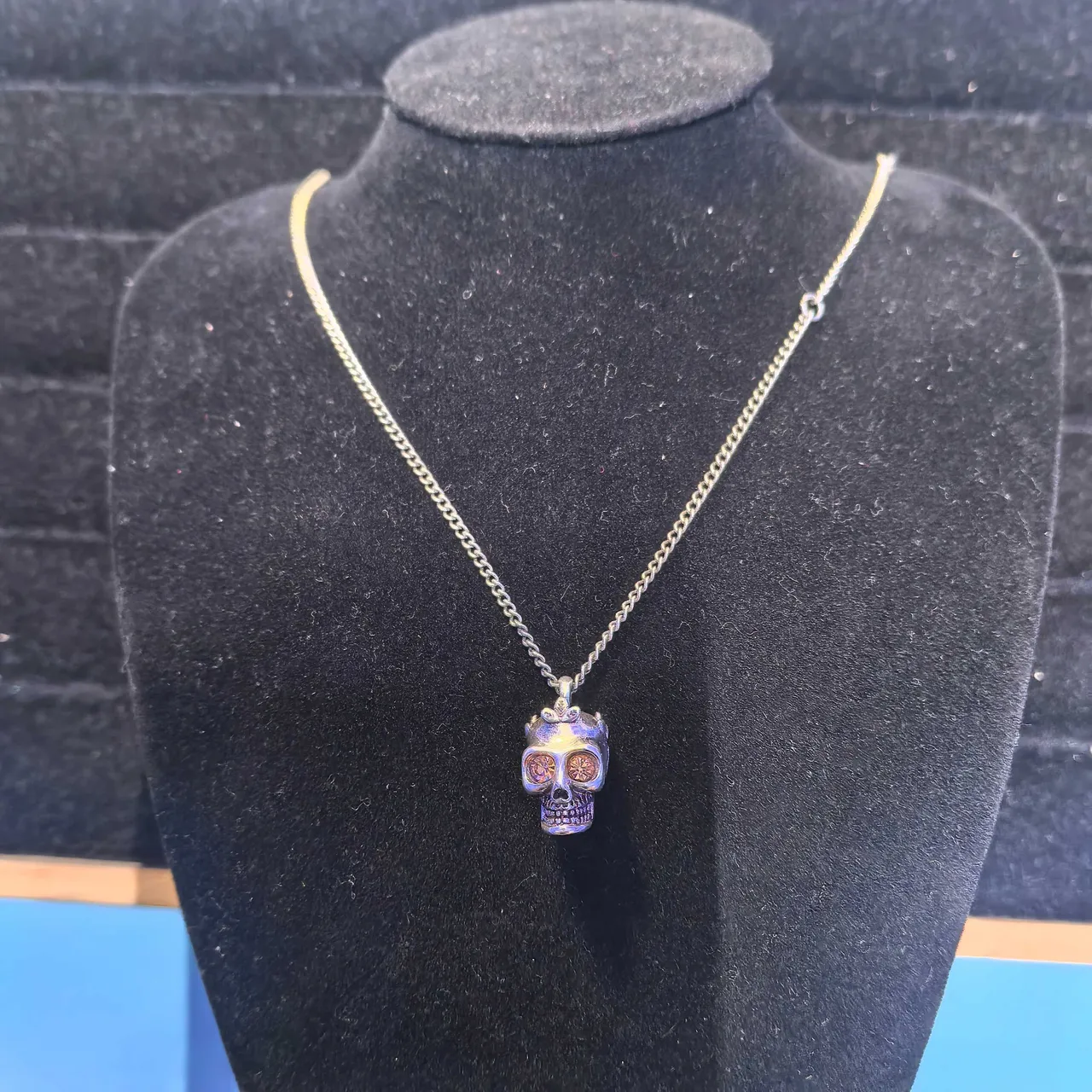 Colar de pendentif de videira de rosas em tom dourado 18