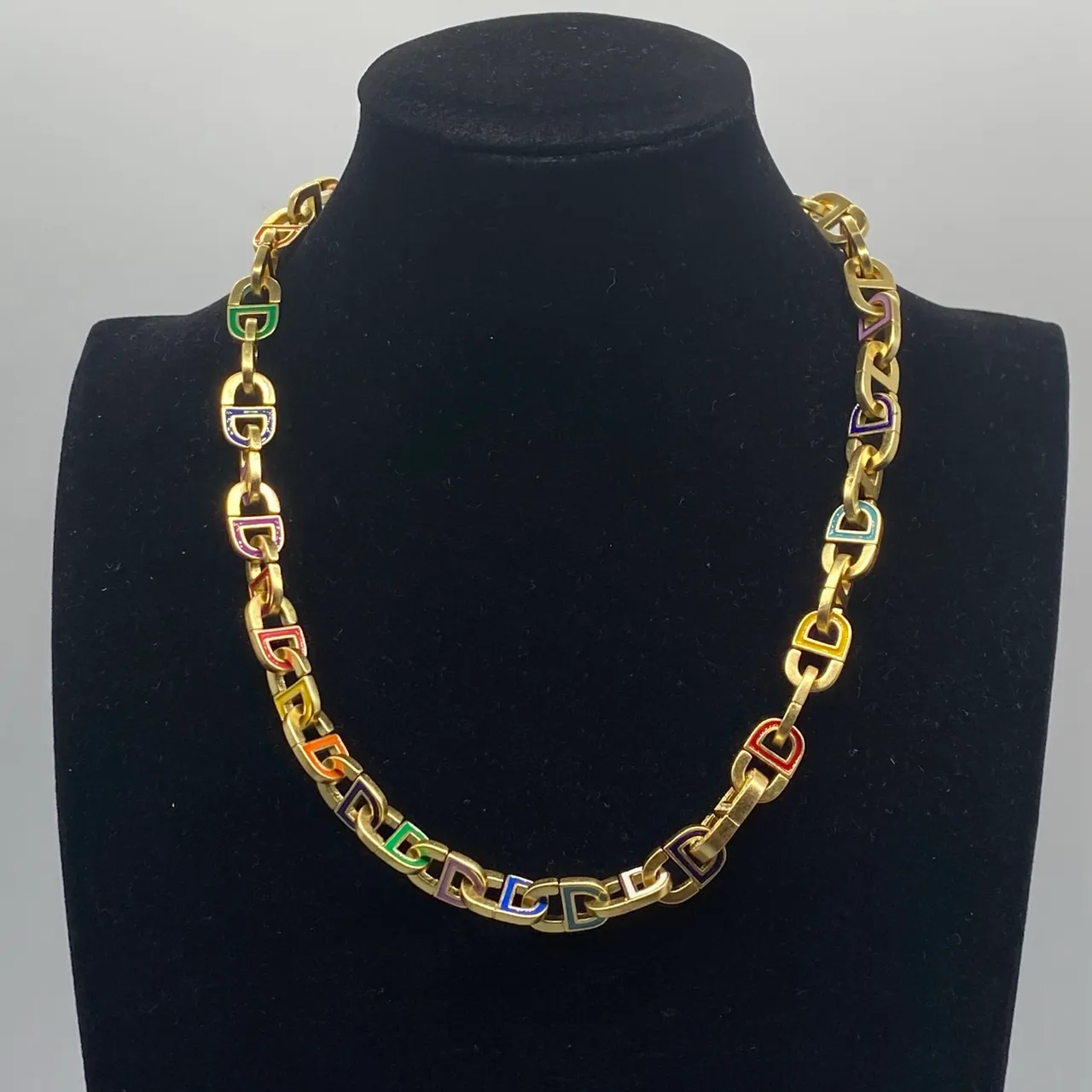 Colar de pendentif de videira de rosas em tom dourado 20