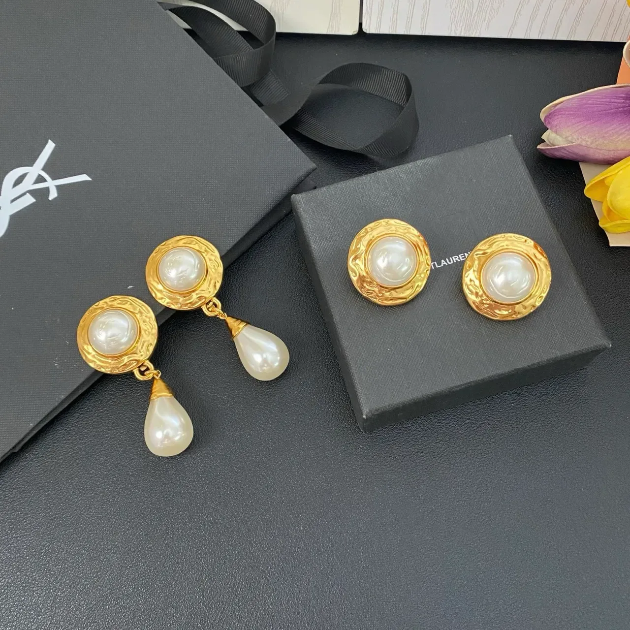 Gold-Tone Textured Disc and Teardrop Pearl Dangling Earrings 6