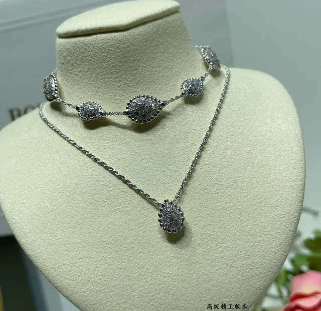 Gold-Tone Twisted Rope Chain Diamond-Paved Motif Bracelet 5