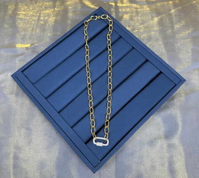 Gold White Oval Link Chain Pavé-Set Rectangular Clasp Necklace 8