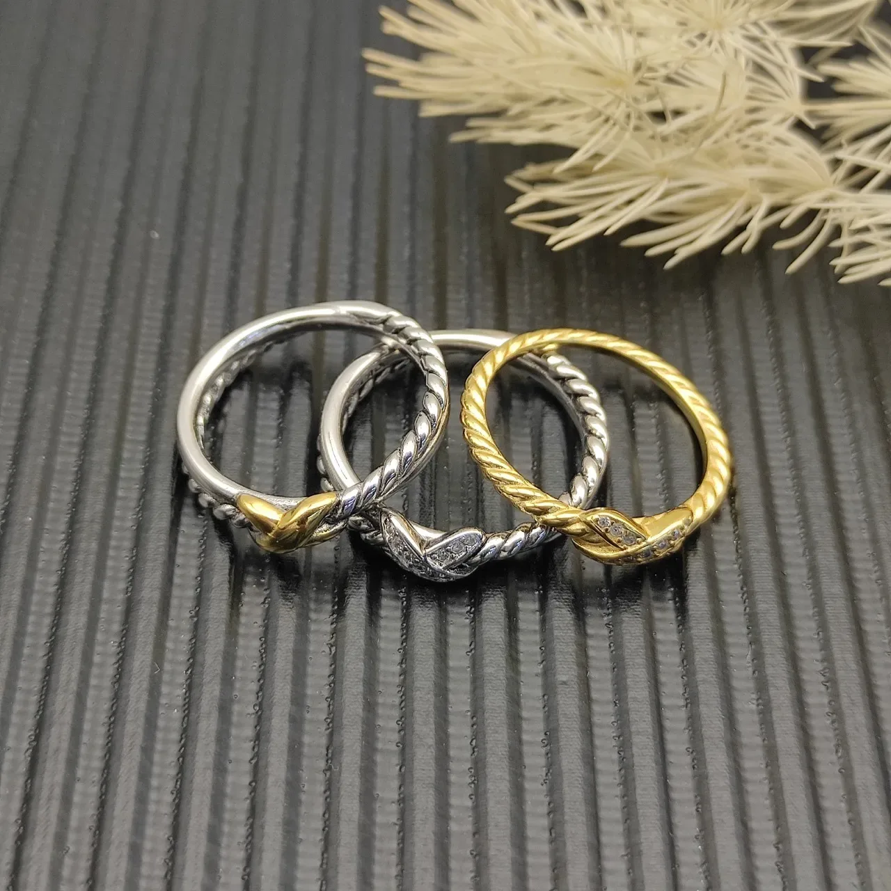 Gold White Twisted Rope Band Pavé-Set Diamonds Ring 2